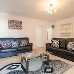 Ferienhaus Rr *