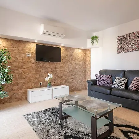 Rr Holiday home *