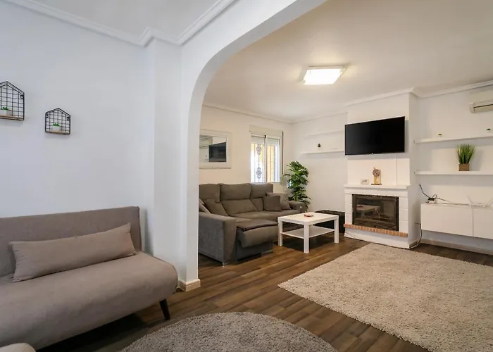 펜션 Rr Monforte del Cid